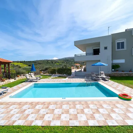 Marie With Private Pool