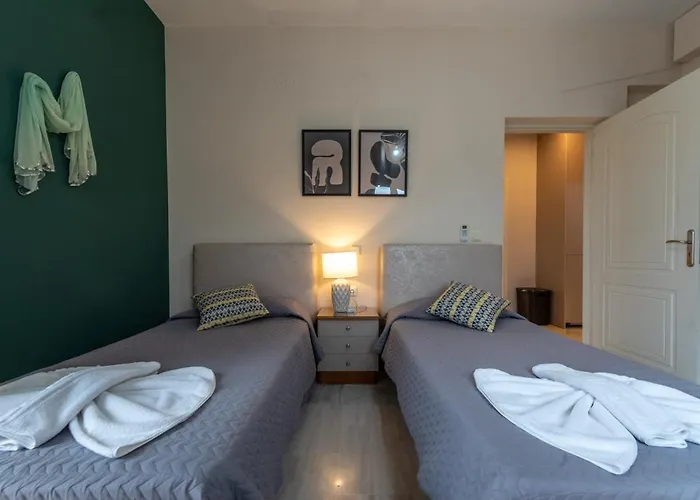 Marie With Private Pool *