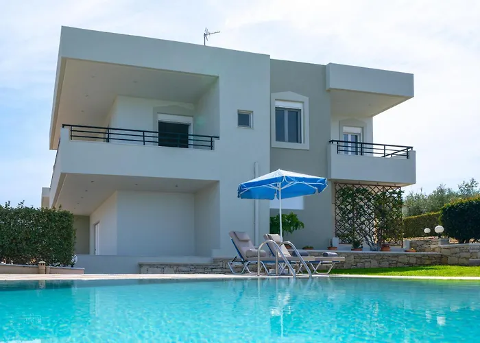 Marie With Private Pool Ретимно