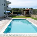 Marie With Private Pool Villa *