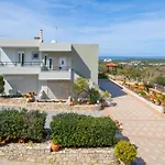 Villa Marie With Private Pool Rétino