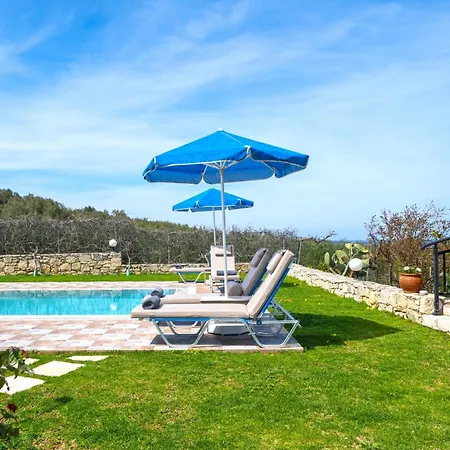 Marie With Private Pool *